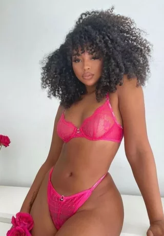 Kylie 1200AED/Hour